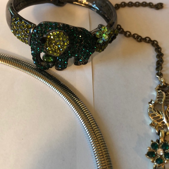 Necklace , bracelet - Picture 2 of 4